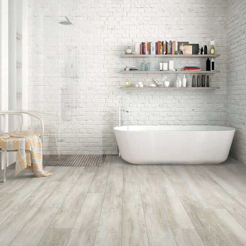 Bathroom with a bathtub | Haley's Flooring & Interiors